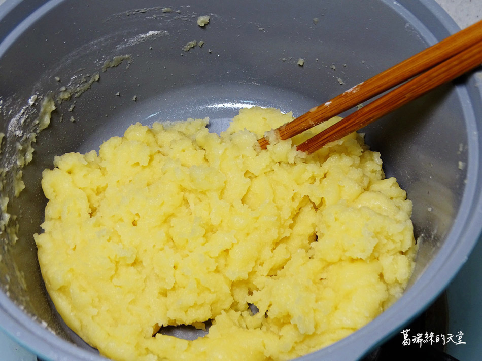 奶油泡芙做法-消耗鮮奶油食譜 (10).jpg