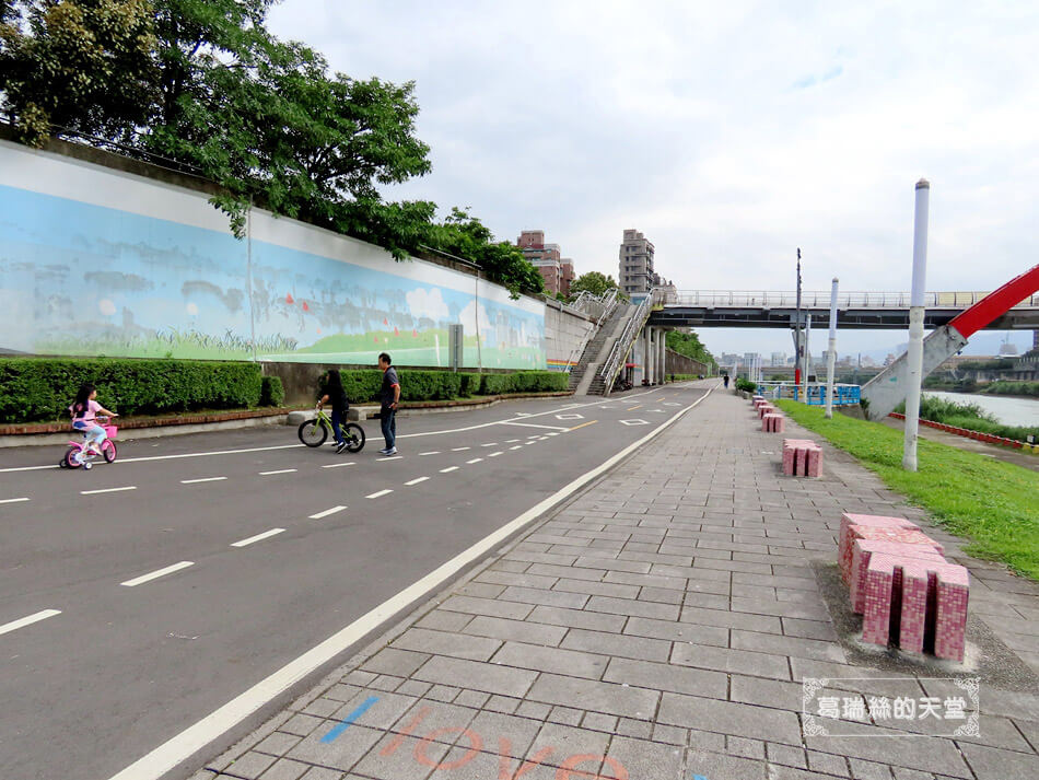 松山景點-彩虹橋 (22).jpg