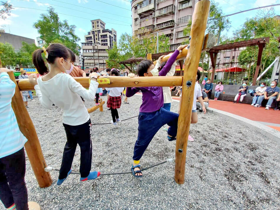 深坑景點-深坑兒童遊戲場 (9).jpg