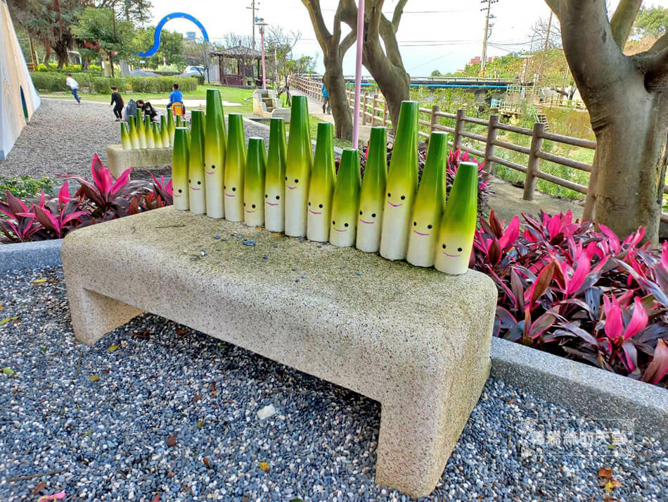 三芝特色公園-櫻花公園遊戲場-三芝櫻花水車園區 (6).jpg