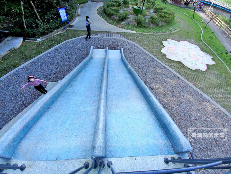 三芝特色公園-櫻花公園遊戲場-三芝櫻花水車園區 (22).jpg