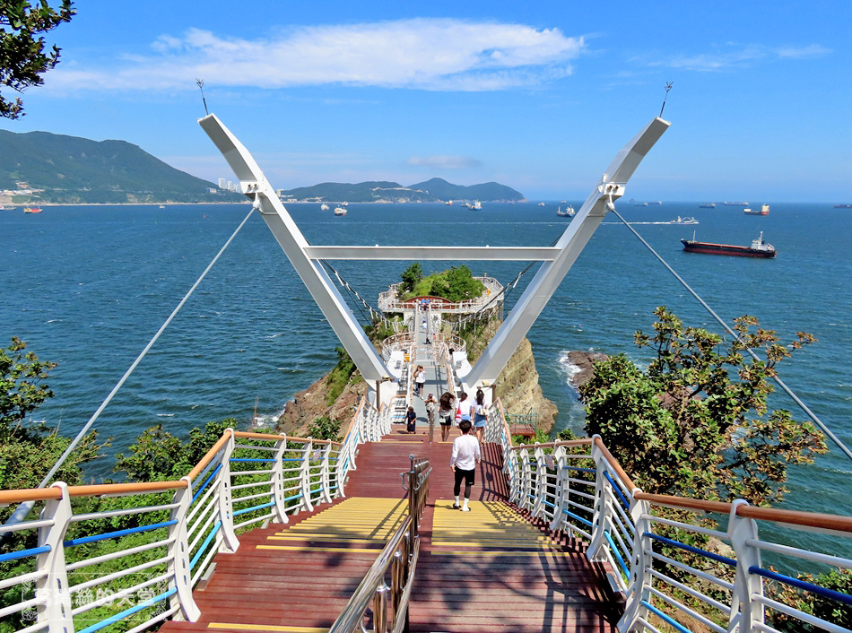 You are currently viewing 【釜山景點】松島龍宮雲橋(松島龍宮空中步道)-釜山松島四大名勝，體驗海在腳下的感覺