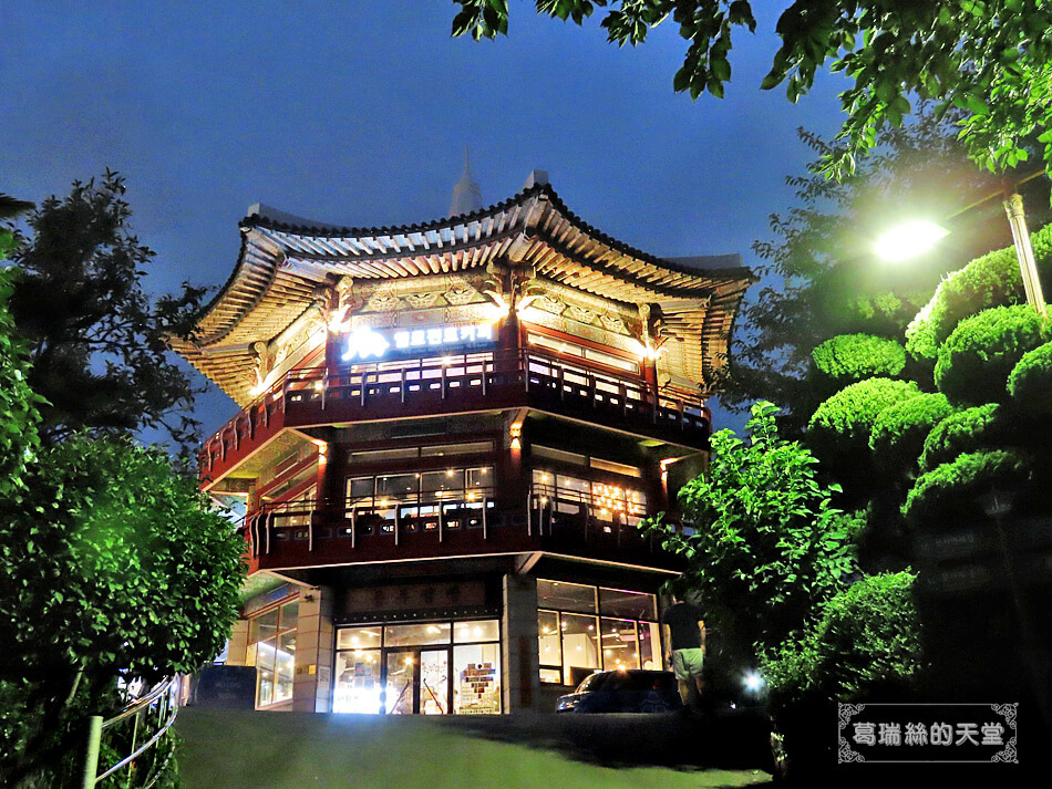 釜山景點-龍頭山公園 & 鑽石塔(釜山塔)  (8).JPG