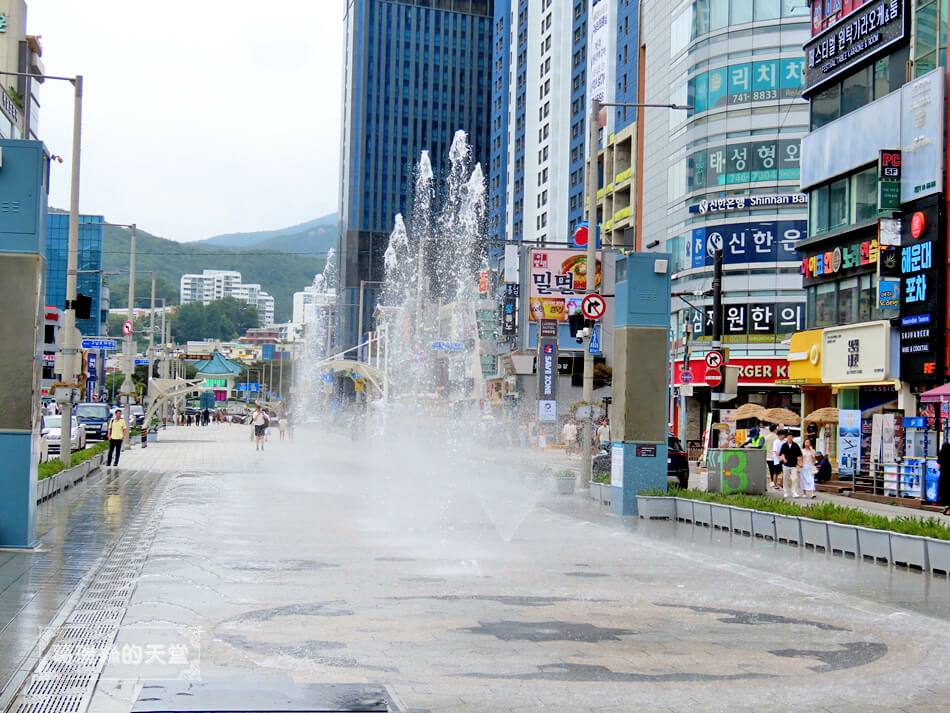 海雲台廣場海之路噴泉&海雲台市場 (13).JPG